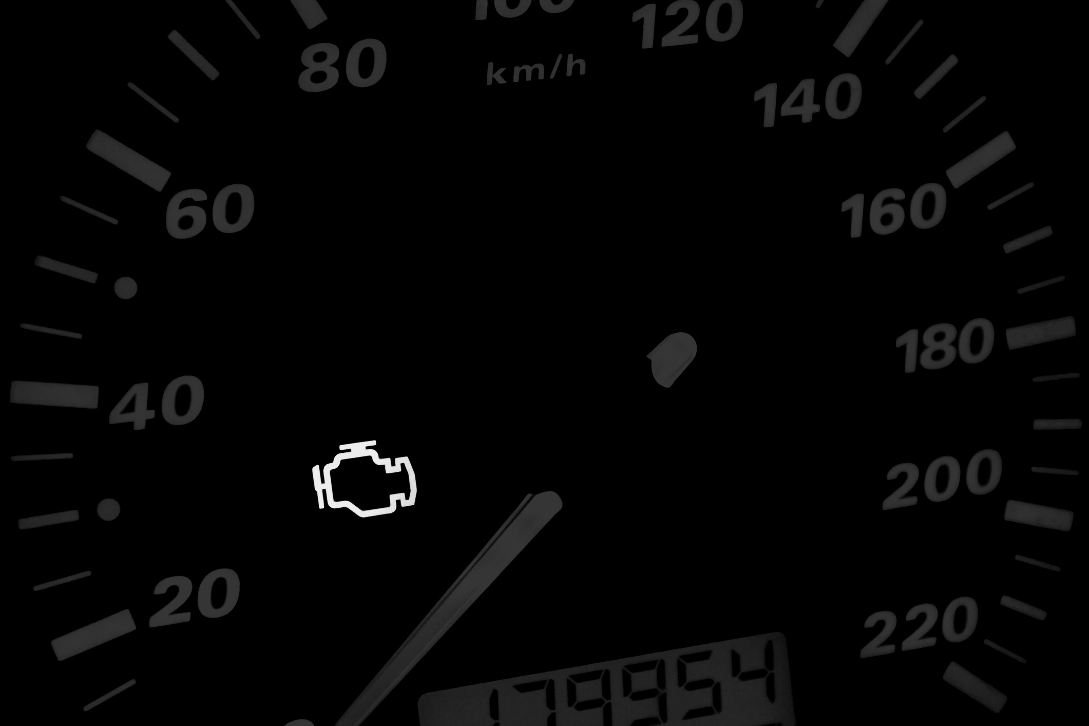 Vehicle DTC fault codes UK — understanding OBD-II diagnostic codes for fleet managers